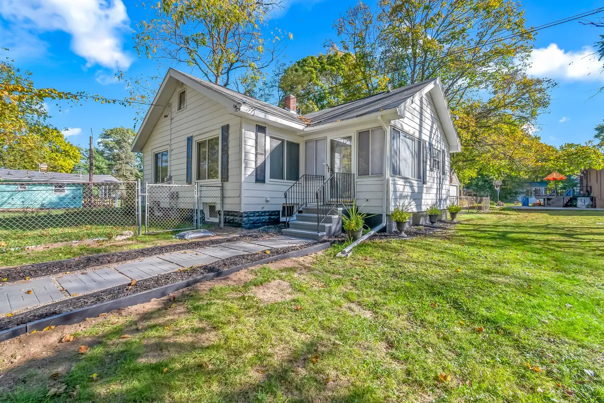 52 Roseneath Avenue, Battle Creek, MI 49037 - #1