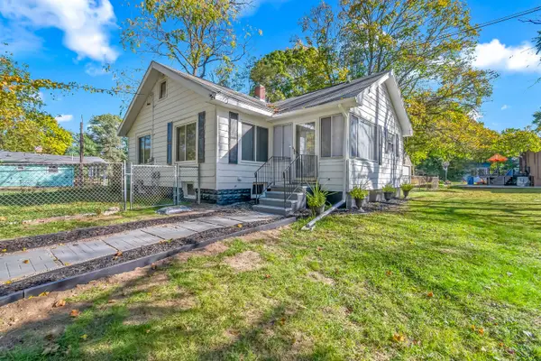 52 Roseneath Avenue, BattleCreek, MI 49037
