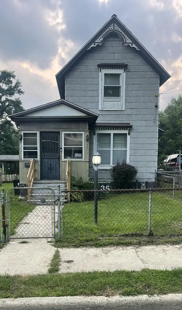 35 Hubbard Street, BattleCreek, MI 49037