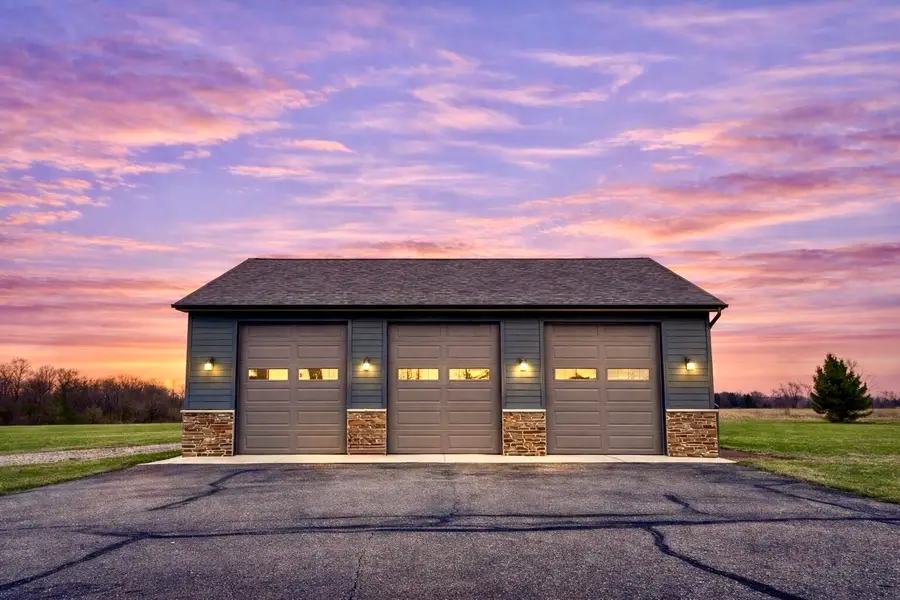 16054 Division Drive, Marshall, MI 49068 - #2