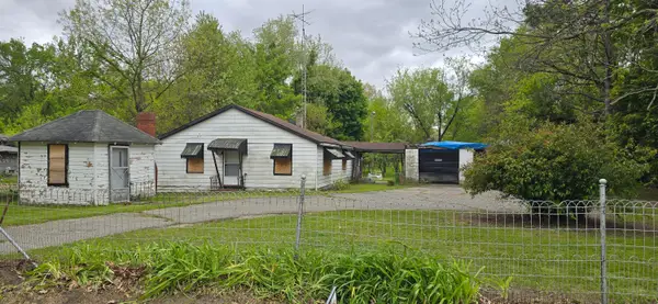 17881 S River Road, ThreeRivers, MI 49093