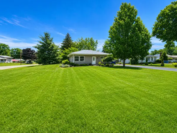 301 Pepperidge Lane, BattleCreek, MI 49015