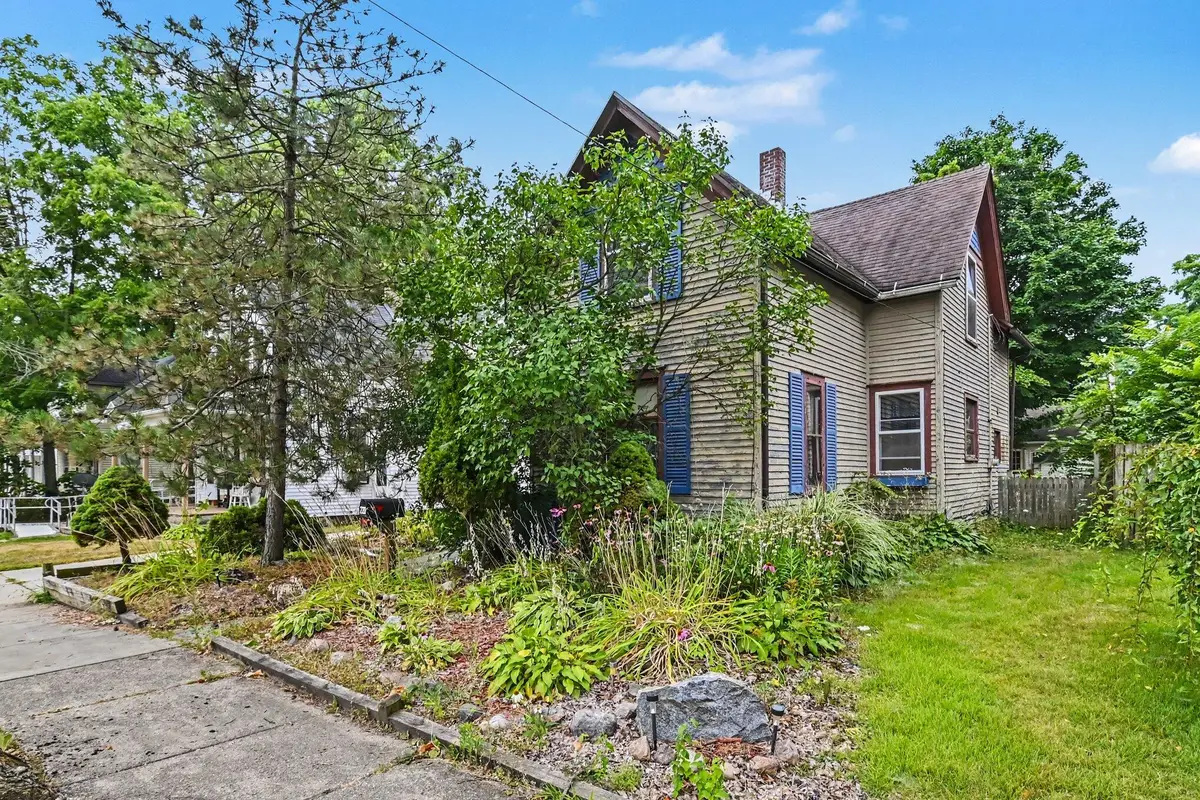 220 Prairie Street, Charlotte, MI 48813 - #1