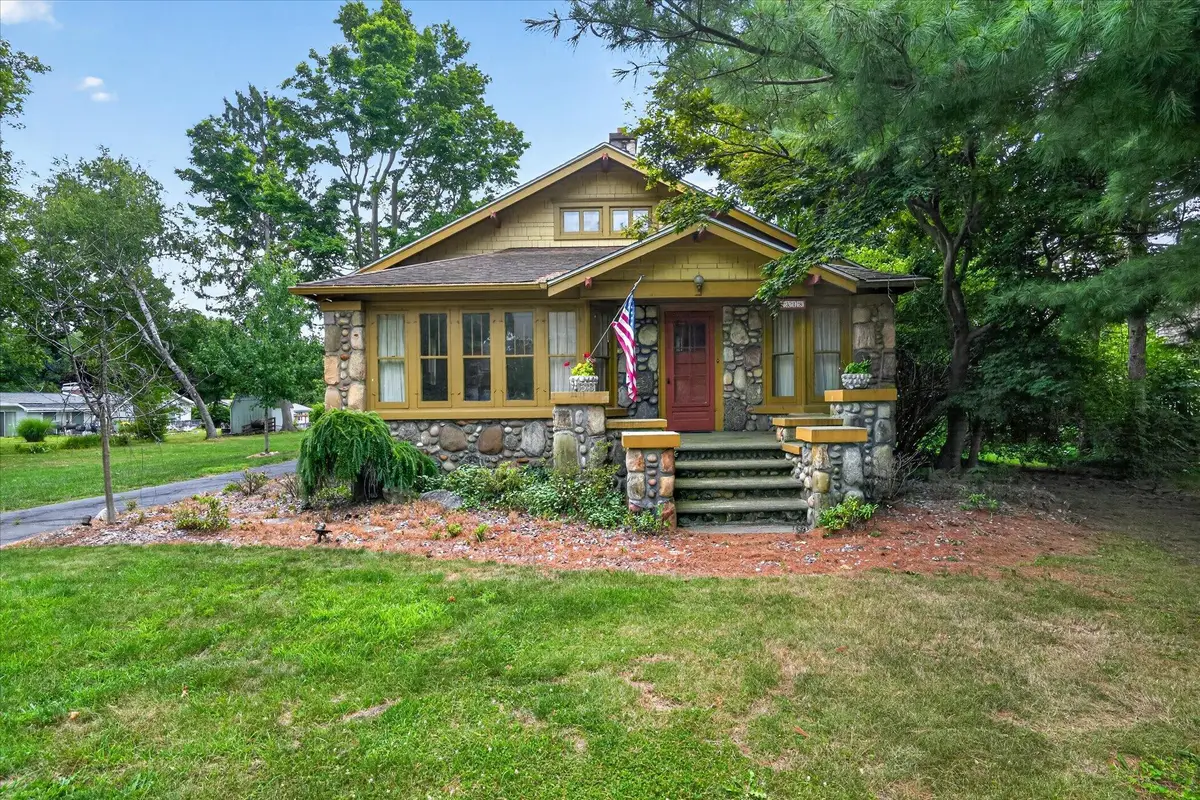 1318 E Michigan Avenue, Albion, MI 49224 - #1