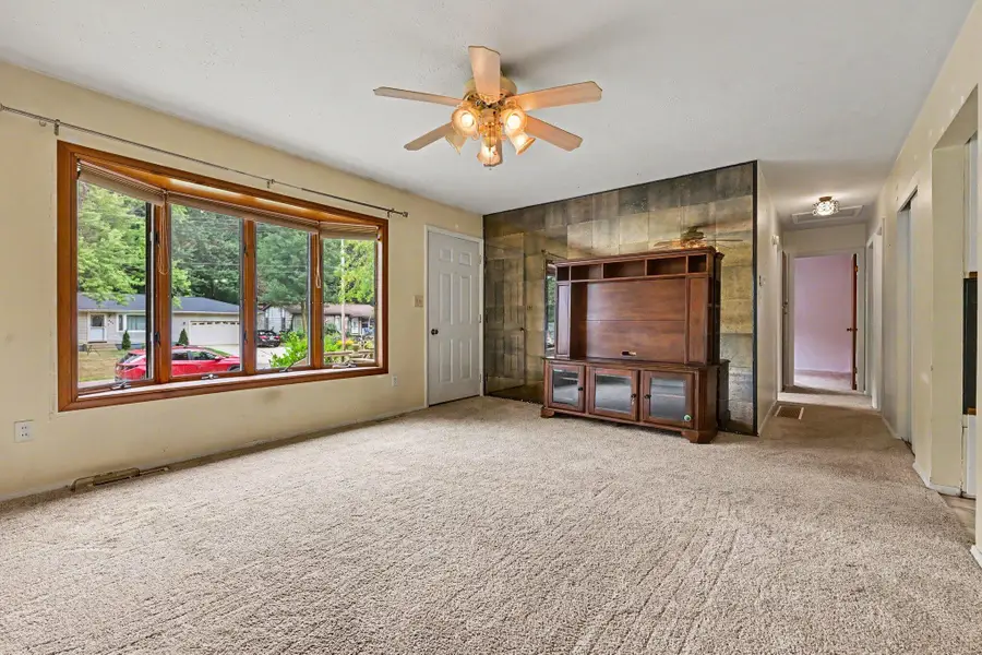207 Dundee Drive, Emmett, MI 49014 - #3