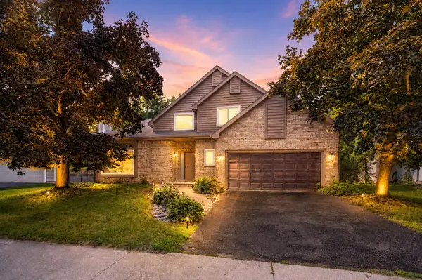 5295 Bear Lake Drive, EastLansing, MI 48823