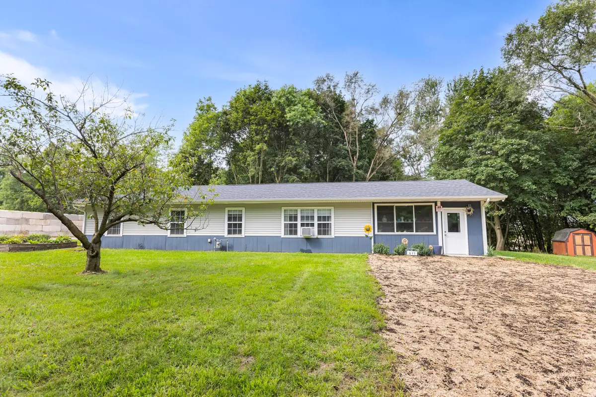 611 Niepoth Street, Brownlee Park, MI 49014 - #1