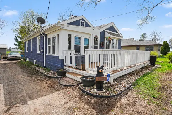 2961 W Dickman Road, Springfield, MI 49037