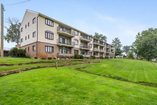 225 W Columbia Avenue Unit: 10, BattleCreek, MI 49015