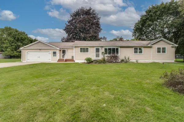 5642 N 38th Street, Augusta, MI 49012