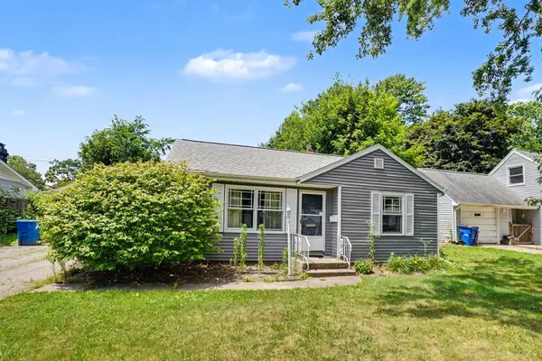 121 N Ridgeway Drive, BattleCreek, MI 49015