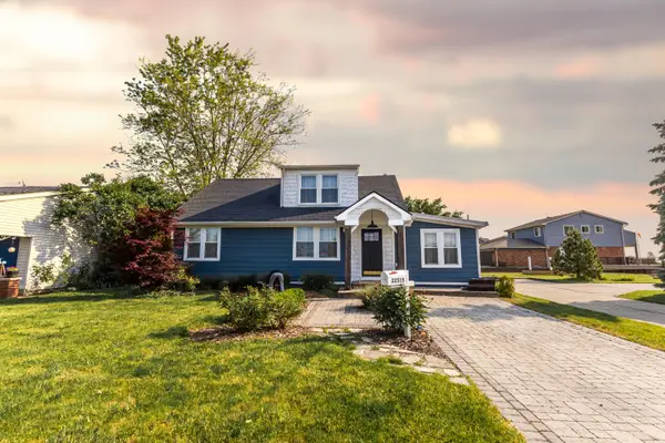 22515 E 10 Mile Road, StClairShores, MI 48080