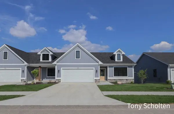 5178 Blendon Meadow Circle Unit: 46, Hudsonville, MI 49426