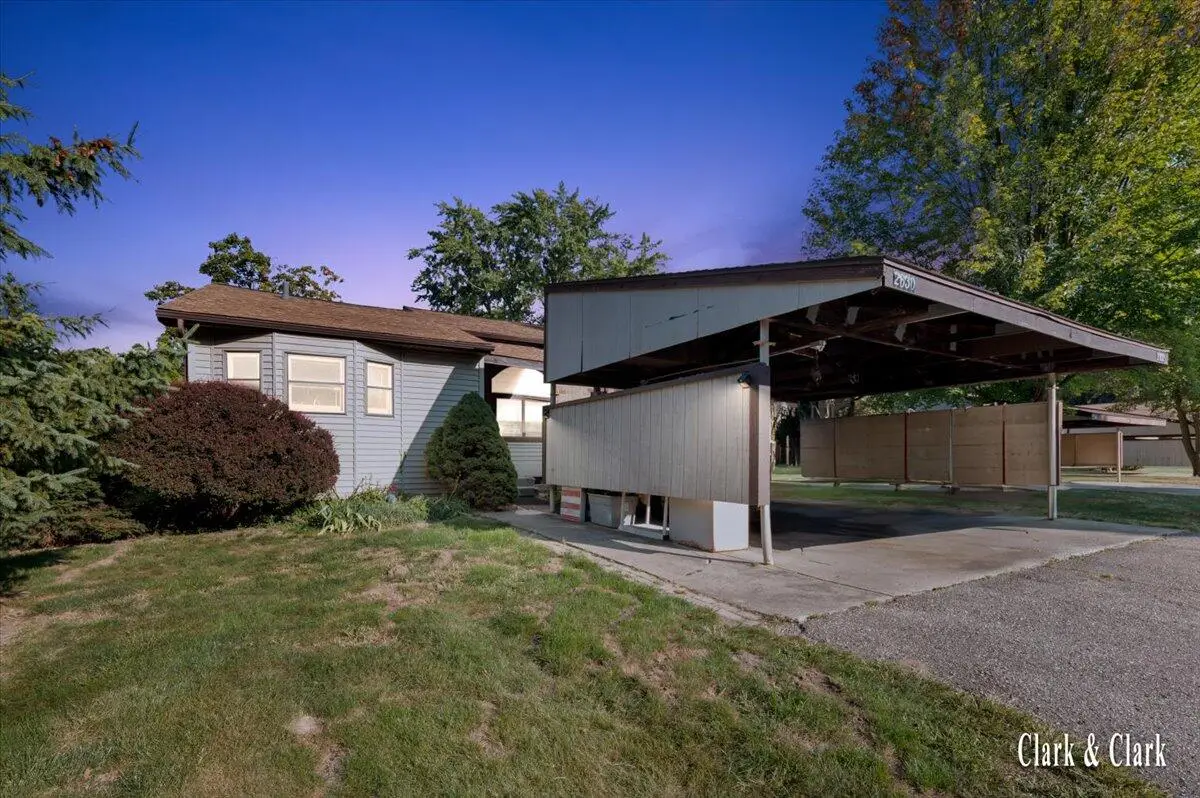 2630 Chatham Woods Drive SE, Cascade, MI 49546 - #1
