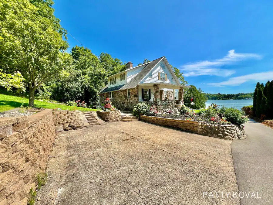 446 Bayview Court, Caledonia, MI 49316 - #2