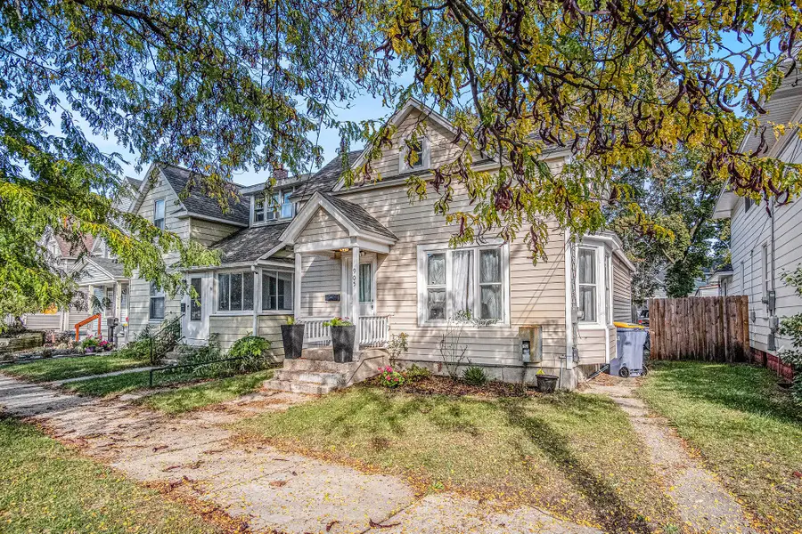 905 Courtney Street NW, Grand Rapids, MI 49504 - #3