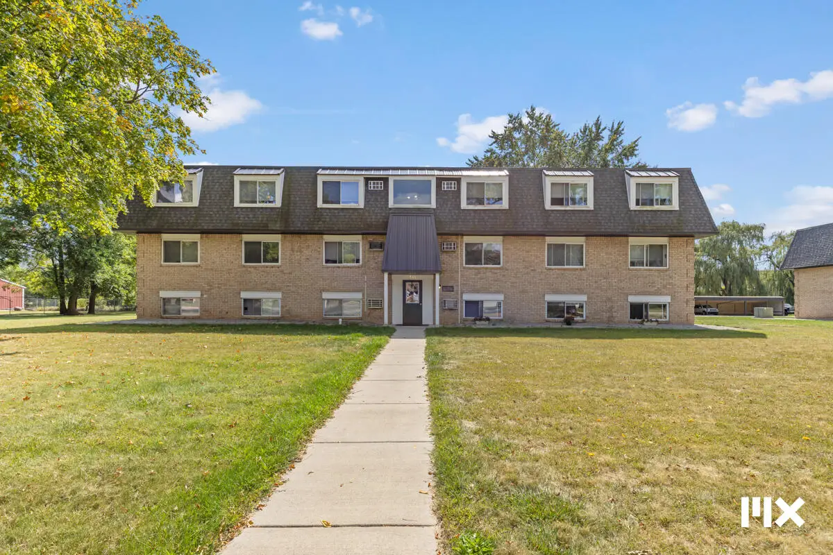 757 W Shepherd Street, Charlotte, MI 48813 - #1