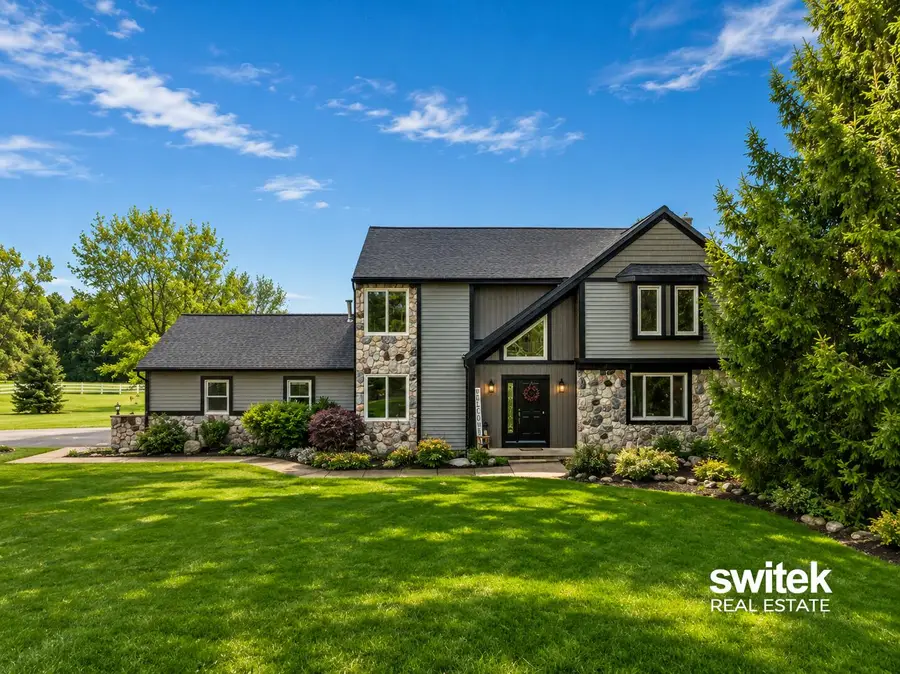 9750 Meadow Valley SE, Caledonia, MI 49316 - #2