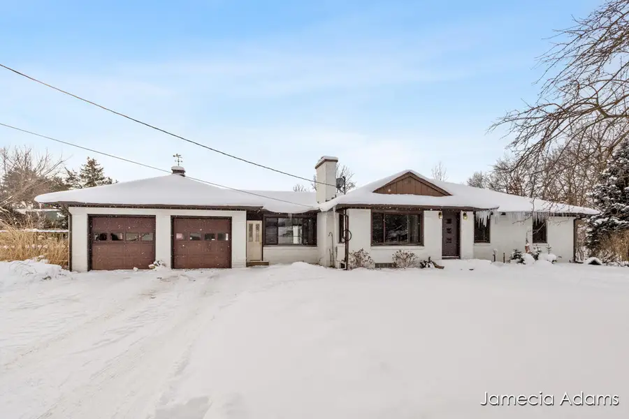 2132 4 Mile Road NE, Northview, MI 49525 - #2