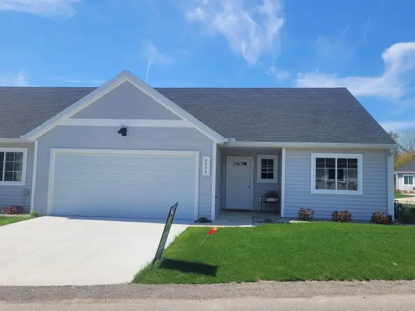 4294 Highpoint Drive Unit: 103, Wayland, MI 49348