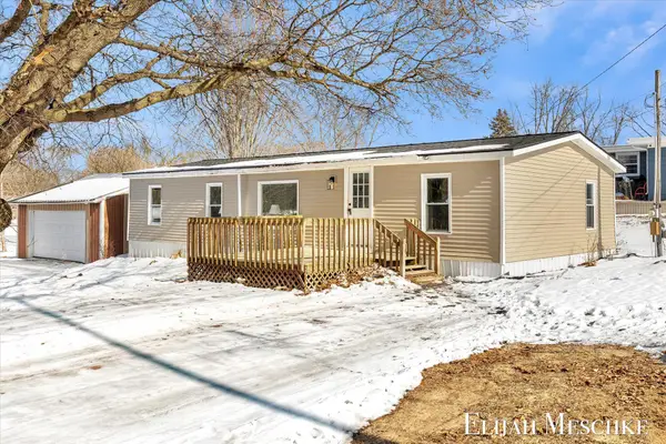 208 Clark Street, Lakeview, MI 48850