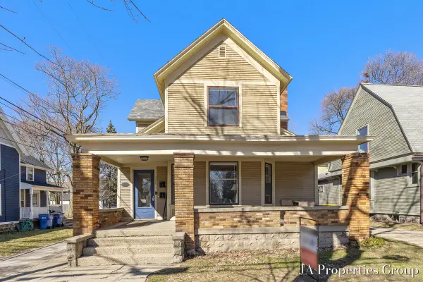 921 Fairmount Street SE, GrandRapids, MI 49506