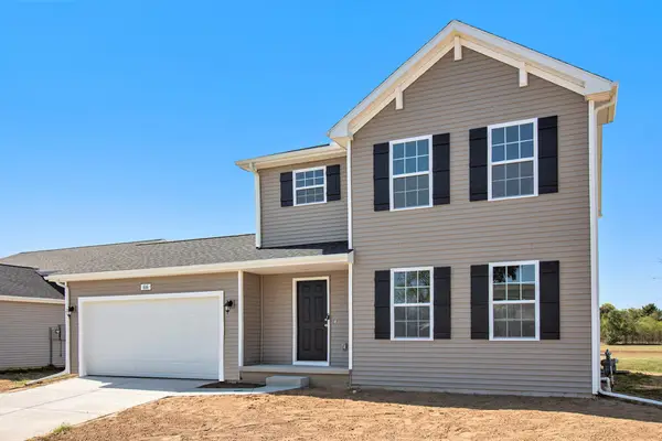 1104 Cedarwood Drive, Greenville, MI 48838