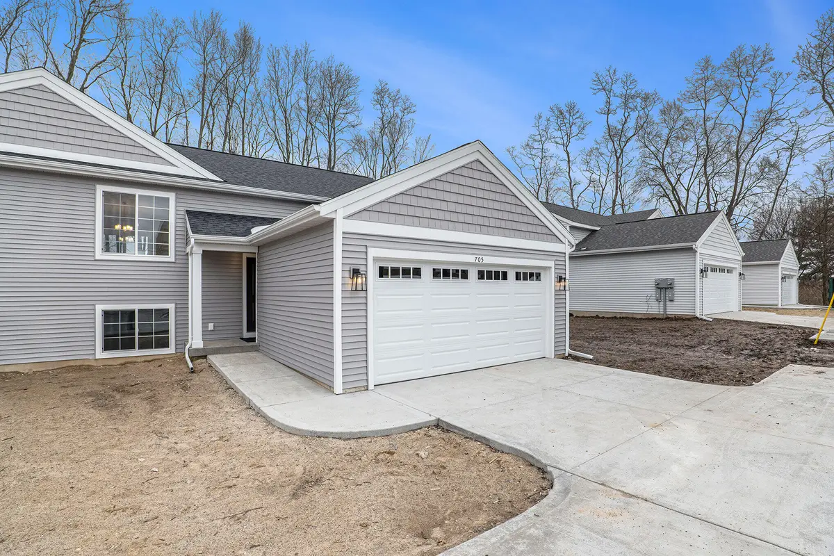 215 S Broadway Street, Middleville, MI 49333 - #1