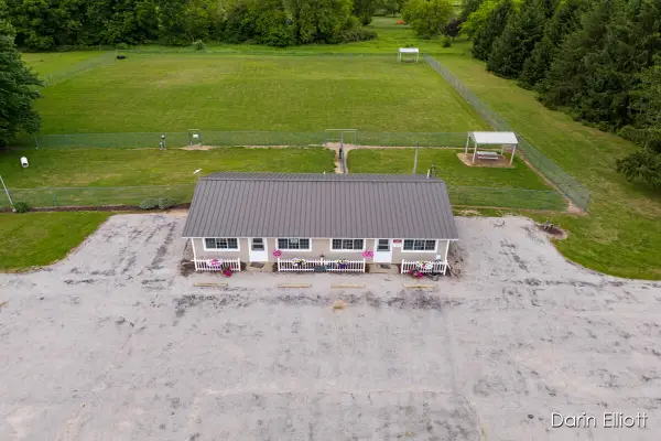 2389 N State Road, Ionia, MI 48846