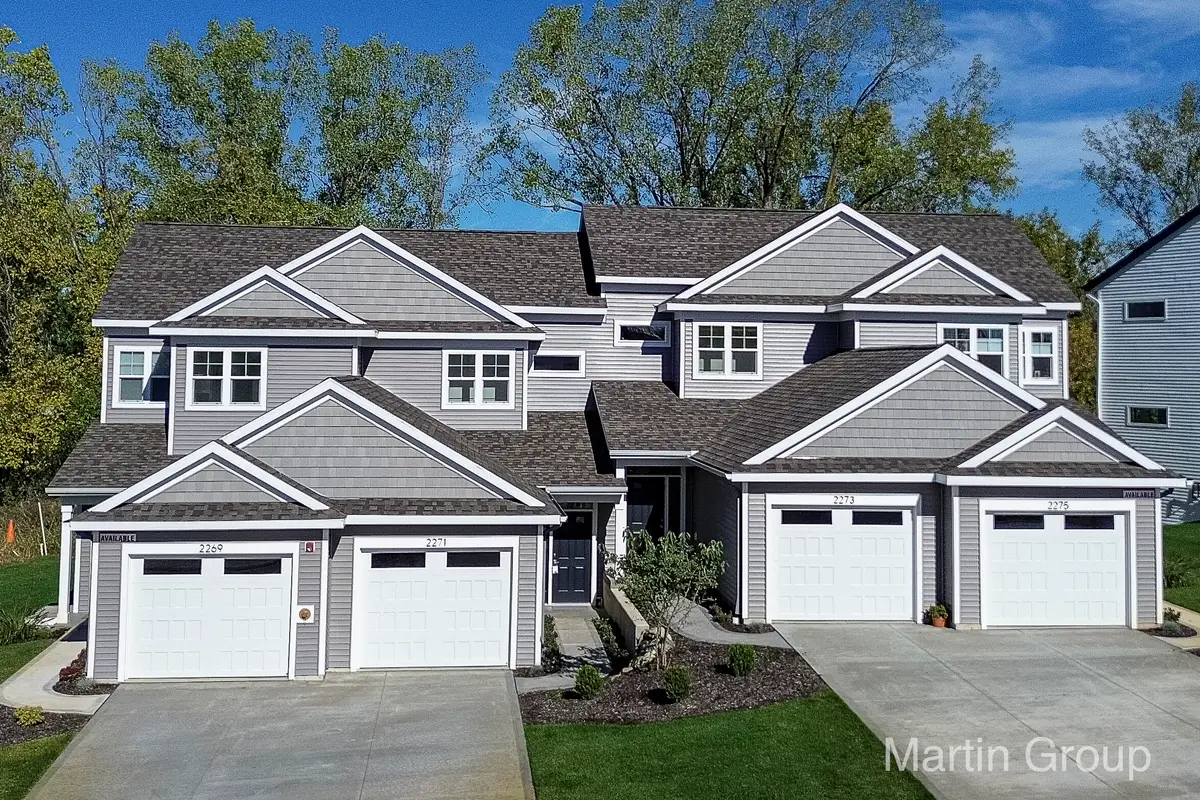 2221 Watertown Way NE, Grand Rapids, MI Yes - #1