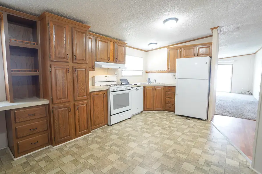 8260 Earls Court, Kalamazoo, MI 49009 - #2
