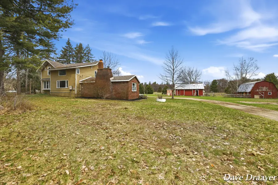 7869 17 Mile Road NE, Cedar Springs, MI 49319 - #2