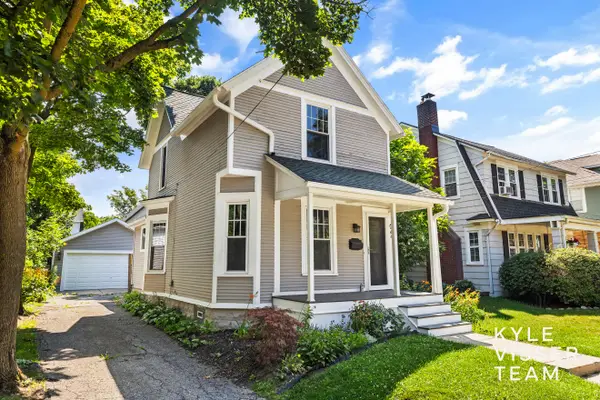 622 Gladstone Drive SE, EastGrandRapids, MI No