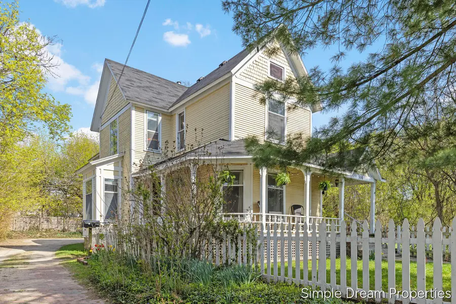 556 Lafayette Avenue SE, Grand Rapids, MI 49503 - #2