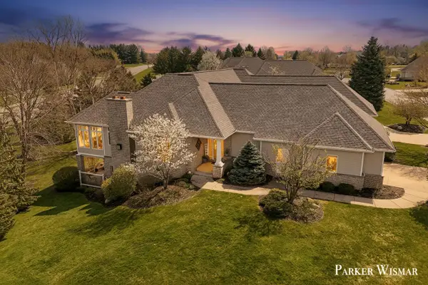 2661 Village Circle SW Unit: 15, ByronCenter, MI 49315