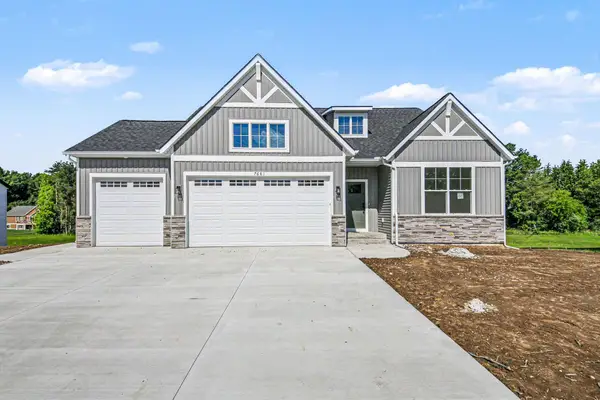 7681 Clementine Avenue, ByronCenter, MI 49315