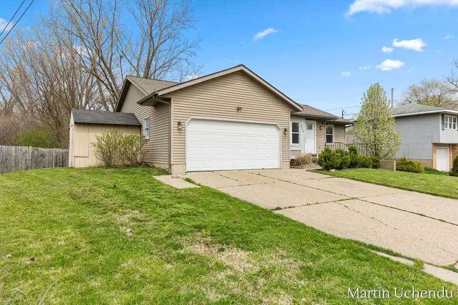 4359 W Grand Boulevard NW, Walker, MI 49534 - #3