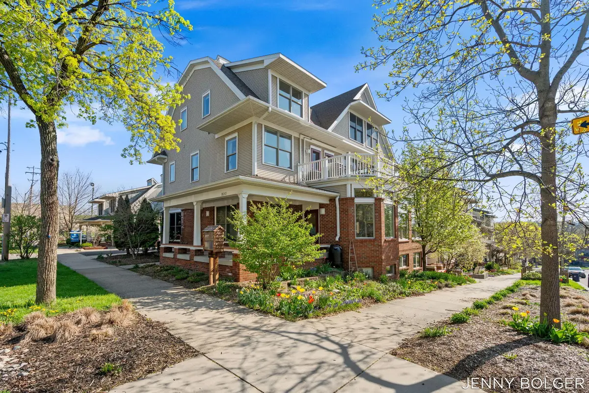 800 Livingston Avenue NE, Grand Rapids, MI Yes - #1