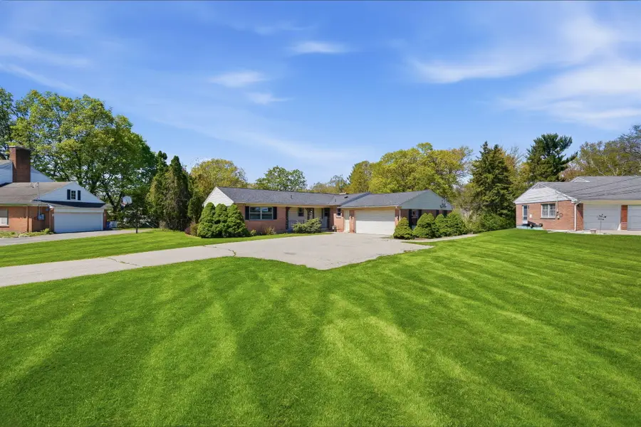 2143 Osceola Drive SE, Grand Rapids, MI 49506 - #2