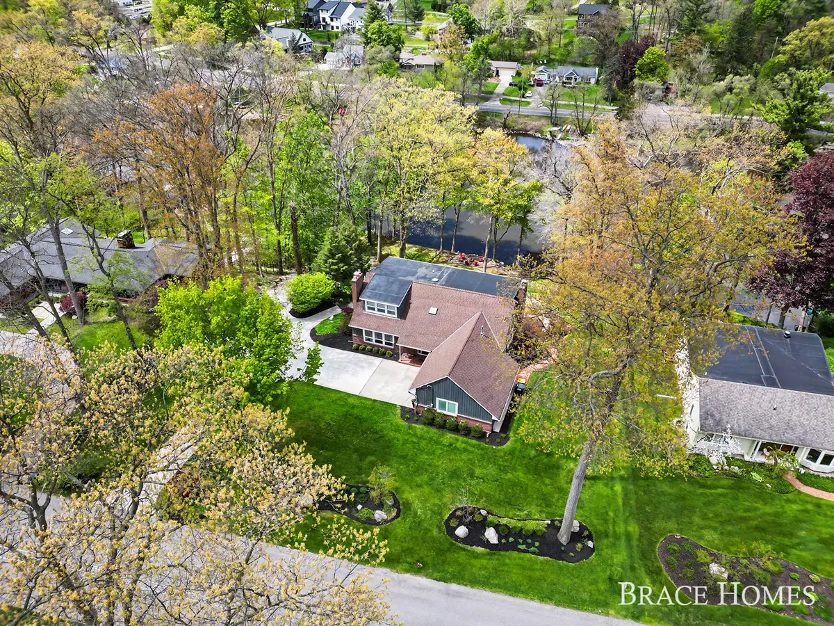 2793 Cascade Springs Drive SE, Grand Rapids, MI 49546 - #1