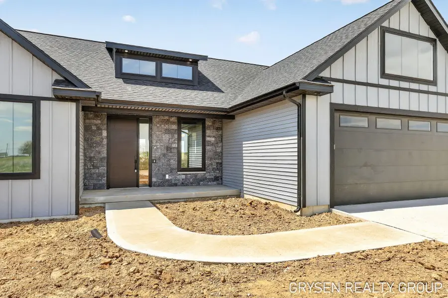 8561 Bosque Drive SE, Caledonia, MI 49316 - #2