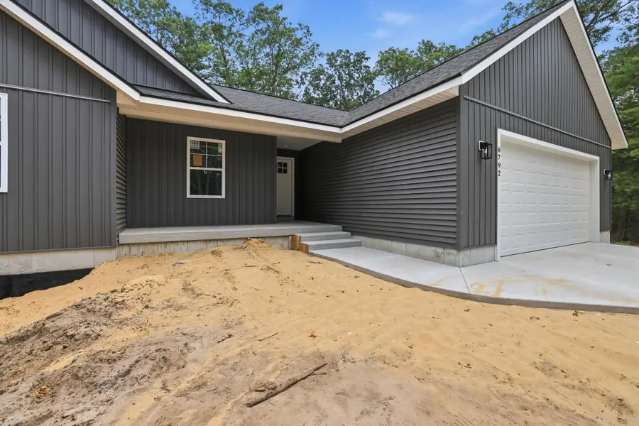 6792 E Evanston Avenue, Muskegon, MI 49442 - #3