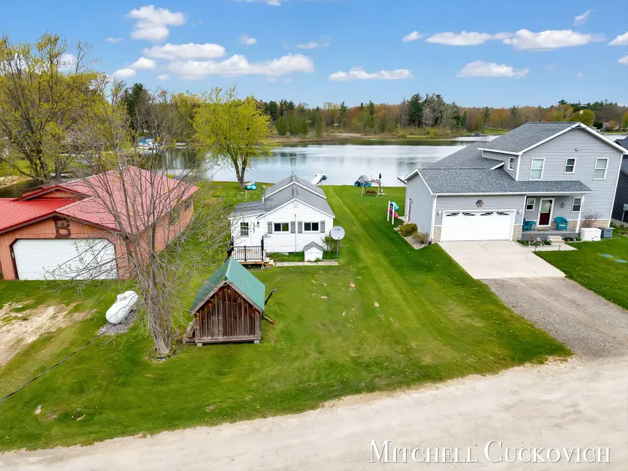 3367 Flint Drive, Sheridan, MI 48884 - #3