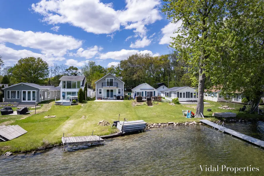 8929 Waruf Avenue, Portage, MI 49002 - #2