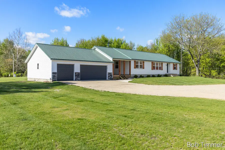 2812 142nd Avenue, Dorr, MI 49323 - #2