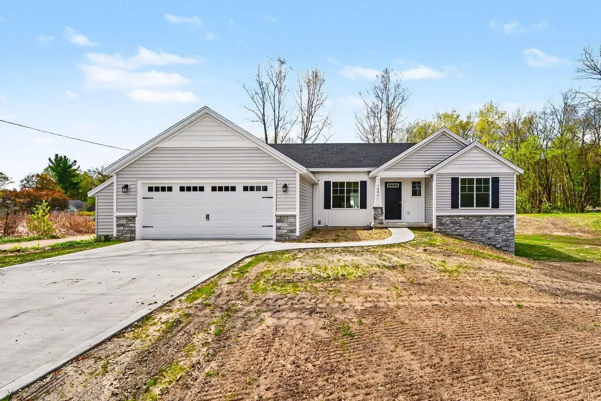 7466 N Amy School Road, Reynolds, MI 49329 - #1