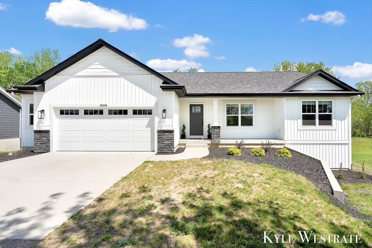 10886 Douglas Drive, Allendale, MI 49401 - #1