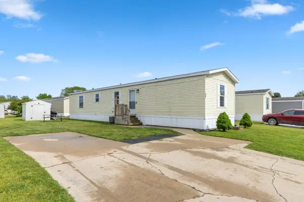 360 E Tuttle Road Unit: 121, Ionia, MI 48846