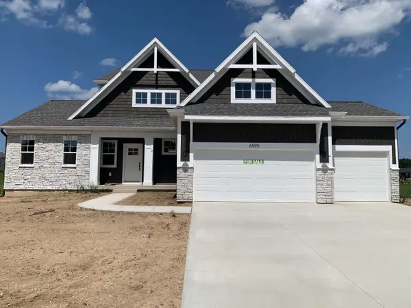 6595 Inwood Ridge Drive NE, Rockford, MI 49341