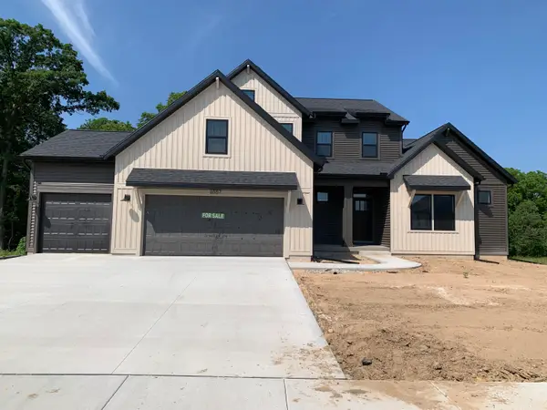 6557 Ravine Pt Drive NE, Rockford, MI 49341